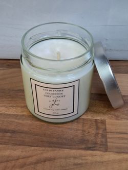 Amber Glow | Vela Aromática de Ámbar y Vainilla con Cera de Soja Natural
