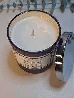 Bloom Vela Peonía y Rosa | Vela de Soja Natural | Luz de Candle