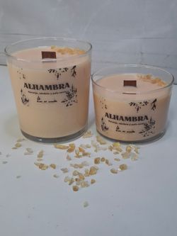 Vela de soja Alhambra con mecha de madera y citrino | Aroma naranja, sándalo y palo santo