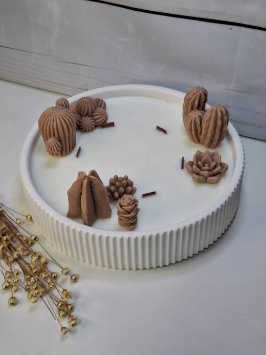 Vela aromática artesanal XL en recipiente blanco rayado
