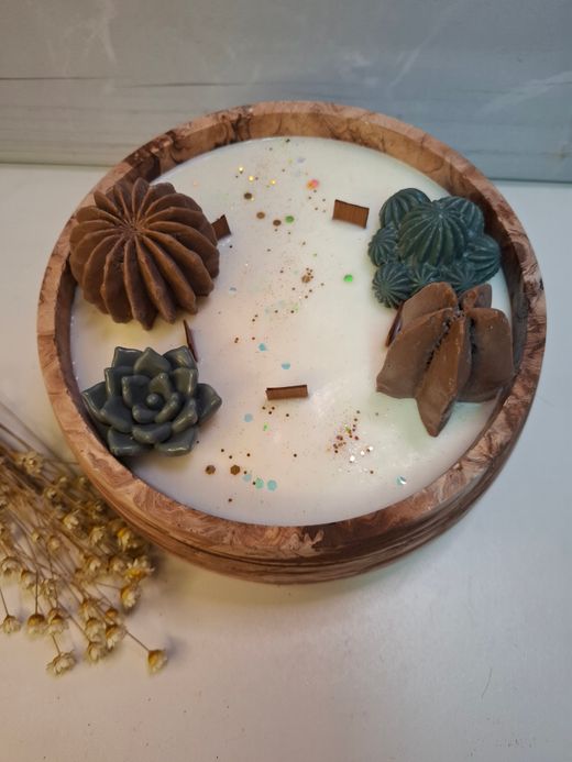 Vela Artesanal Ecológica de Soja en Recipiente de Resina Natural | Luz Orgánica