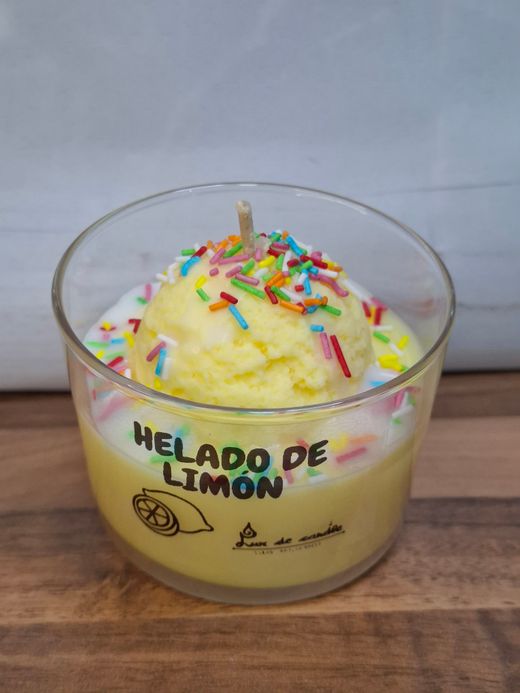 Velas Helado Artesanales | Cera de Soja 100% Natural | Limón, Mango, Frutos del Bosque y Chocolate