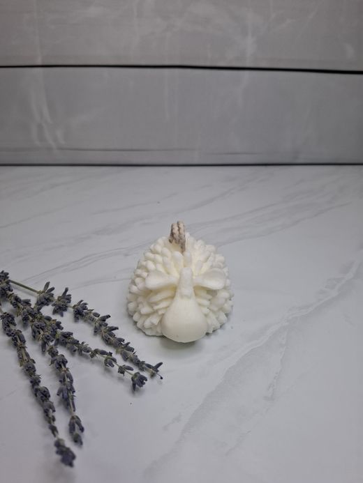 Vela decorativa con forma de oveja blanco
