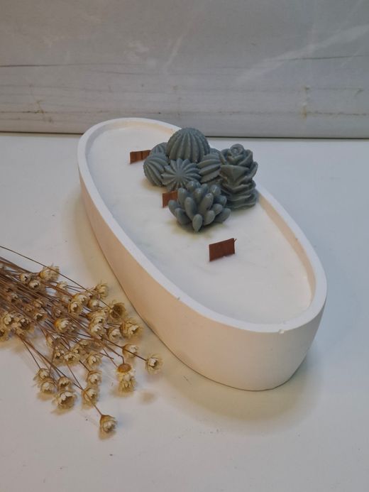 Vela artesanal Ovalada blanca con Mechas de Madera  | Luz de Candle