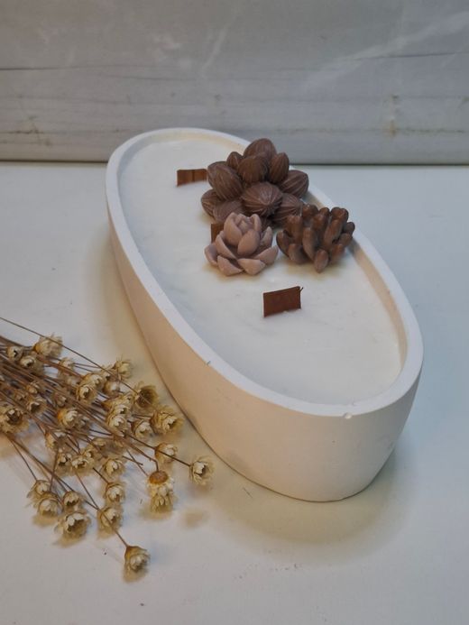 Vela artesanal Ovalada blanca con Mechas de Madera  | Luz de Candle