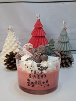 🎄 Vela navideña artesanal en vaso de cristal – cera de soja ecológica y aroma a marshmallow