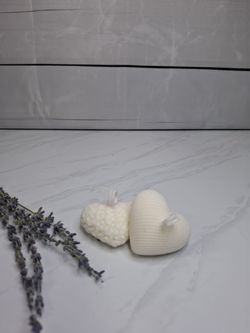 Velas decorativas en forma de corazón blanco