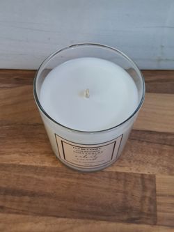 Velvet Coconut | Vela Aromática de Coco Cremoso y Cera de Soja Natural